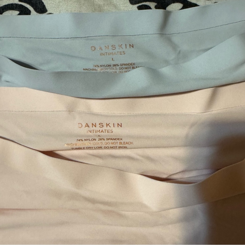 Danskin Women's Pink and White Panty SetNWOT - Picture 4 of 7